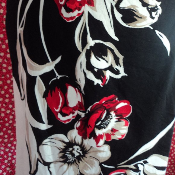 Skirt - Picture 5 of 6